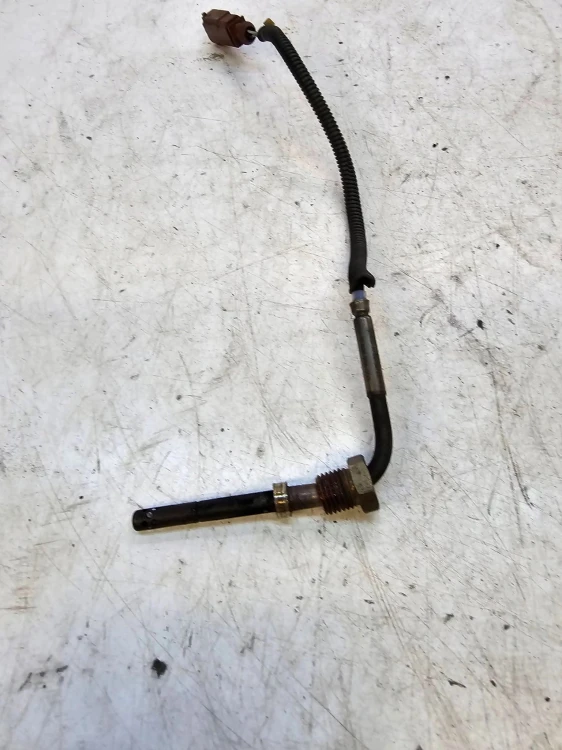 CZUJNIK TEMPERATURY SPALIN AUDI A6 A7 4G0906088Q