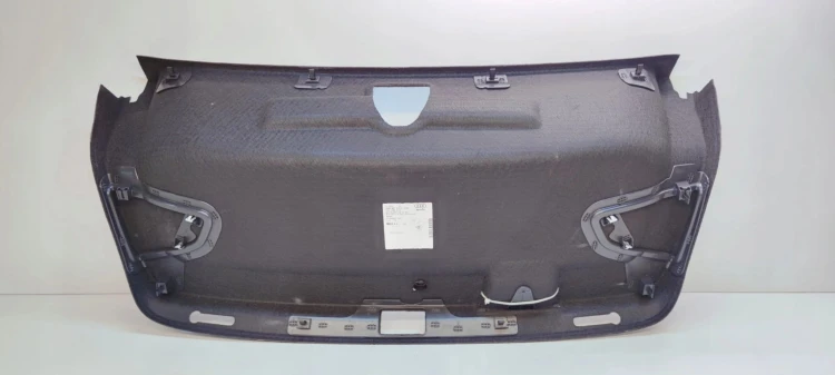 TAPICERKA KLAPY TYL AUDI A4 B9 SEDAN 8W5867975D CA9