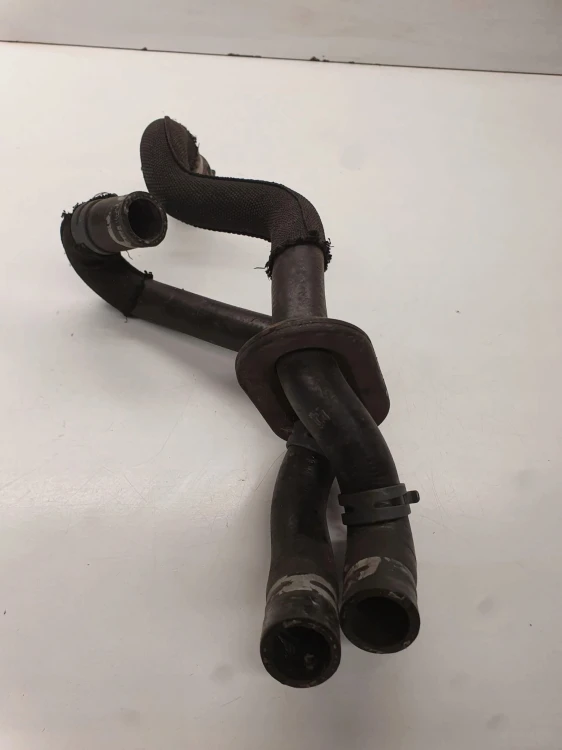 RURA PRZEWÓD WODY AUDI A4 B8 A5 8K0819345H