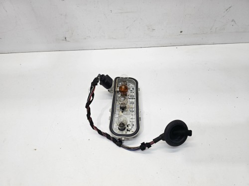 WKŁAD LAMPY PRAWY TYŁ AUDI A4 B6 KOMBI AVANT 8E9945258 ORYGINAŁ