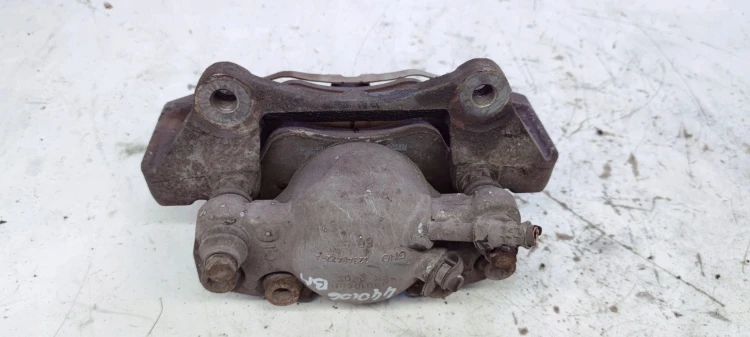 ZACISK HAMULCOWY LEWY PRZÓD AUDI A6 C7 A7 4G0106BM