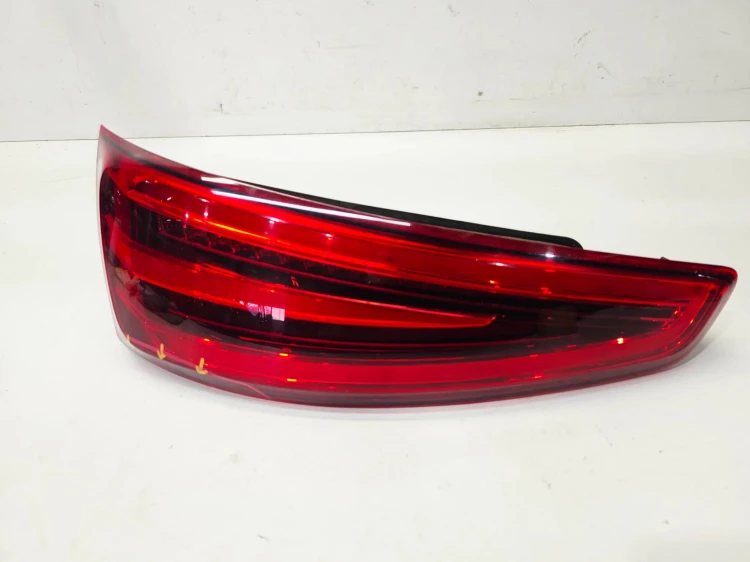 LAMPA LEWY TYŁ LED AUDI Q3 8U 8U0945093H 1/26