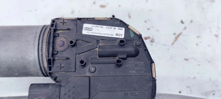 MECHANIZM SILNIK WYCIERACZEK AUDI A8 D4 4H1955119C