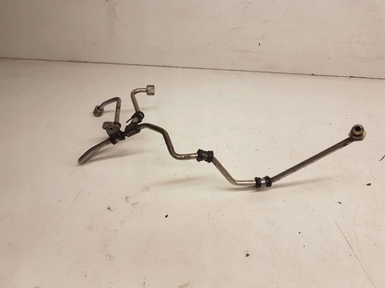 RURKA PRZEWÓD PALIWOWY AUDI 3.2 FSI 06E127501T