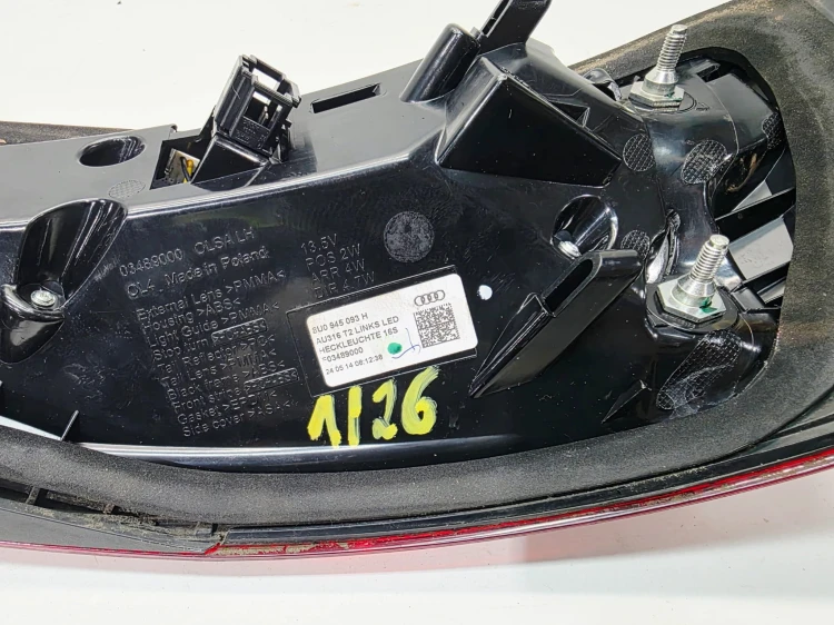 LAMPA LEWY TYŁ LED AUDI Q3 8U 8U0945093H 1/26