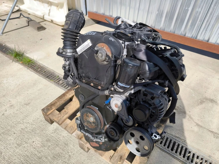 SILNIK KOMPLETNY AUDI A4 A5 Q5 1.8 TFSI CDH CDHB ORYGINAŁ !