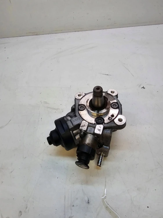 POMPA PALIWA CR AUDI A4 A5 A6 2.0 TDI 03L130755AC