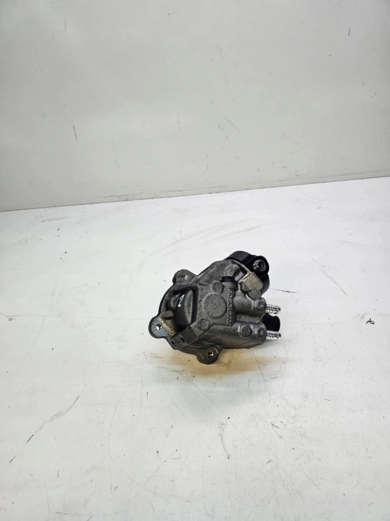 POMPA PALIWA CR AUDI A4 A5 A6 2.0 TDI 03L130755AC