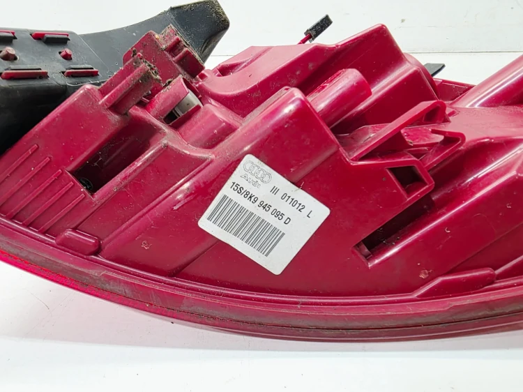 LAMPA LEWY TYŁ LED W BŁOTNIK AUDI A4 B8 LIFT AVANT 8K9945095D