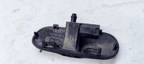 DYSZA SPRYSKIWACZA PRAWA AUDI TT 8J0955988G