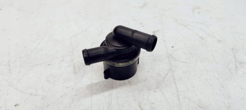 DODATKOWA POMPA WODY AUDI VW 03L965561A 2,0 TDI