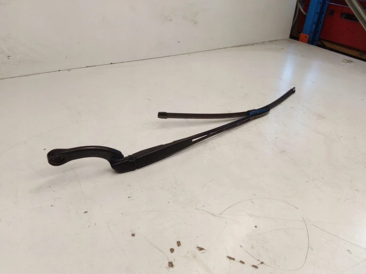 RAMIĘ WYCIERACZKI LEWE AUDI A4 B6 B7 8E1955407C