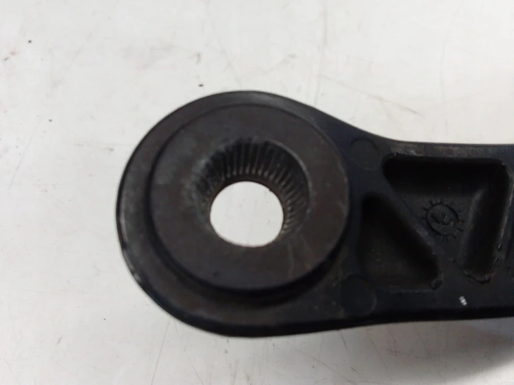 RAMIĘ WYCIERACZKI LEWE AUDI A4 B6 B7 8E1955407C