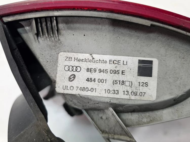 LAMPA LEWY TYŁ W BŁOTNIK AUDI A4 B7 KOMBI AVANT 8E9945095E ORYGINAŁ