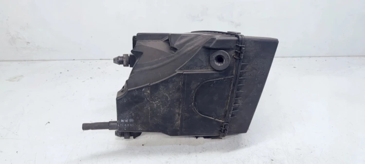 OBUDOWA FILTRA POWIETRZA AUDI A6 C6 4F0133835N