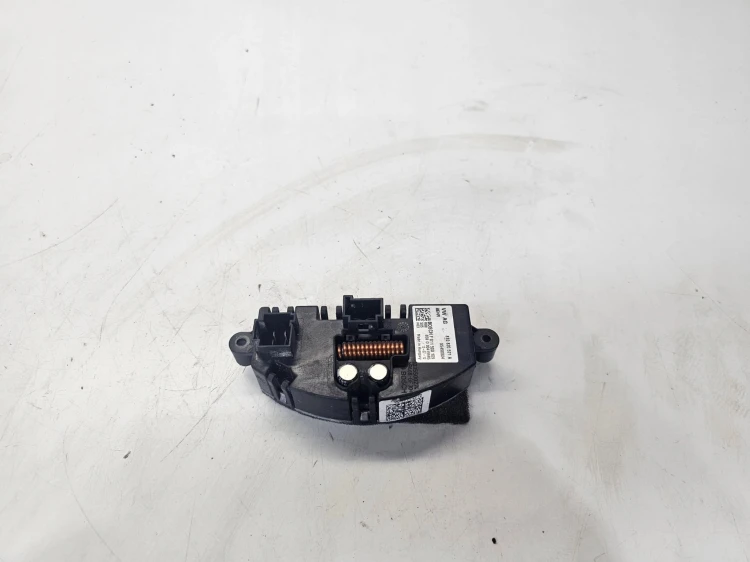 REZYSTOR OPORNIK DMUCHAWY AUDI A4 A5 Q5 8T0820521A