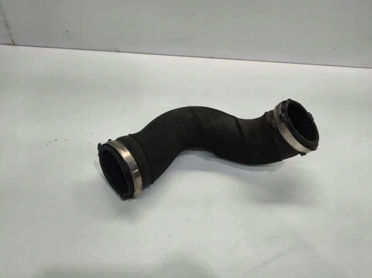 RURA WĄŻ INTERCOOLERA AUDI A4 B8 A5 8T 8K0145737H ORYGINAŁ !!!