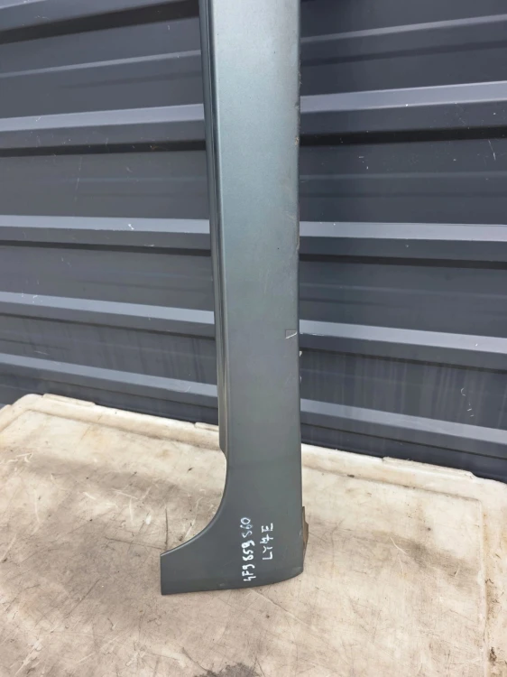 LISTWA PROGOWA PRAWA AUDI A6 C6 ALLROAD 4F9853860 LY7E ORYGINAŁ !!!