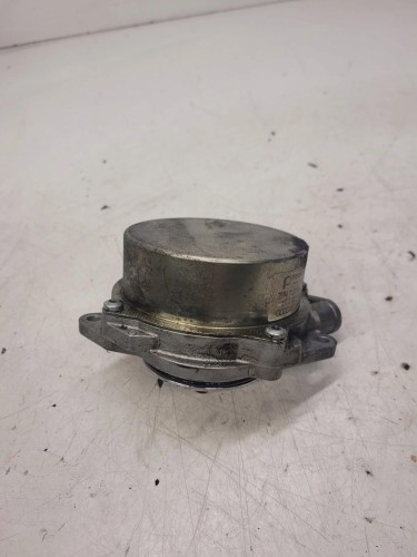 POMPA VACUM AUDI A6 C6 3.0 TDI BMK ASB 057145100AE
