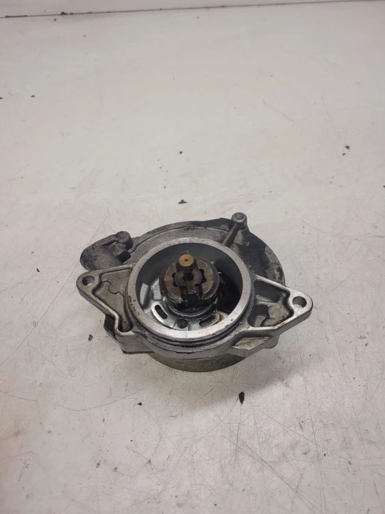 POMPA VACUM AUDI A6 C6 3.0 TDI BMK ASB 057145100AE