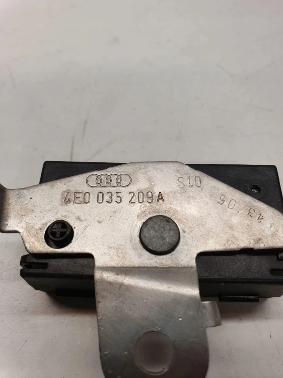 FILTR PRZECIWZAKŁÓCENIOWY AUDI A8 D3 4E0035209A