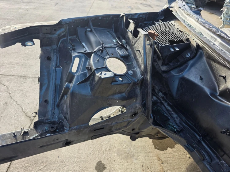 ĆWIARTKA PODŁUŻNICA FARTUCH PRAWY PRZÓD AUDI Q5 FY 80A ORYGINAŁ !!!