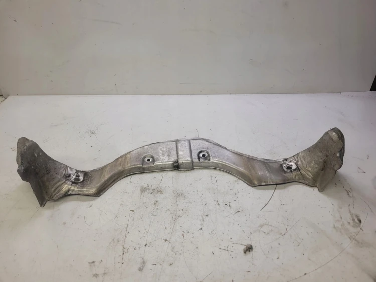 OSŁONA TERMICZNA TUNELU AUDI A4 B6 B7 8E0825661