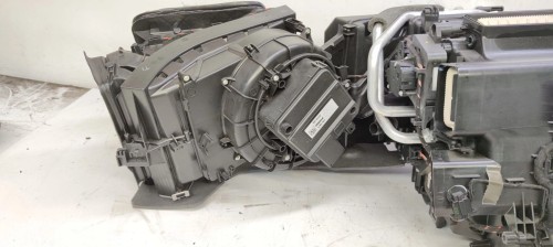 NAGRZEWNICA KOMPLETNA AUDI A4 B9 8W2816005G UK