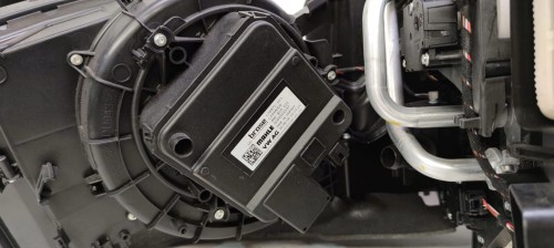 NAGRZEWNICA KOMPLETNA AUDI A4 B9 8W2816005G UK