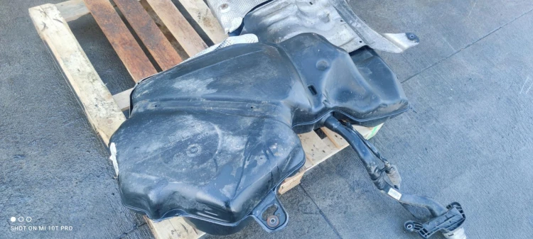 BAK ZBIORNIK PALIWA AUDI A6 C7 4G0201021T BENZYNA