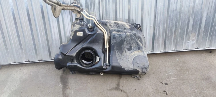 BAK ZBIORNIK PALIWA AUDI A1 1.6 TDI 6R0201021AK