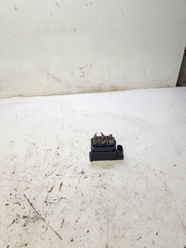ROZDZIELACZ PNEUMATYKI AUDI A6 C6 4F0616013