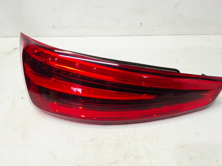 LAMPA LEWY TYŁ LED AUDI Q3 8U 8U0945093H