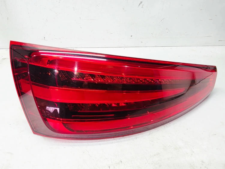LAMPA LEWY TYŁ LED AUDI Q3 8U 8U0945093H