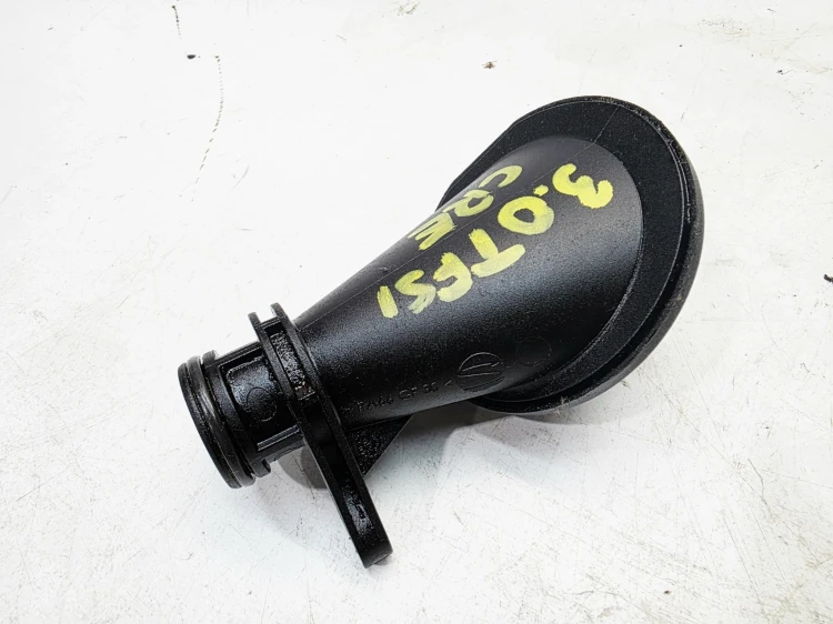 RURKA SMOK SSAK OLEJU AUDI A4 B8 A5 8T Q5 8R A6 C7 A7 3.0 TFSI CRE