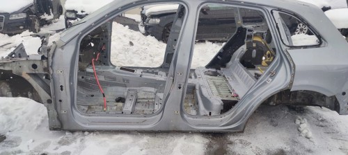 ĆWIARTKA PRÓG BOK LEWA STRONA AUDI Q5 8R 2008-2016