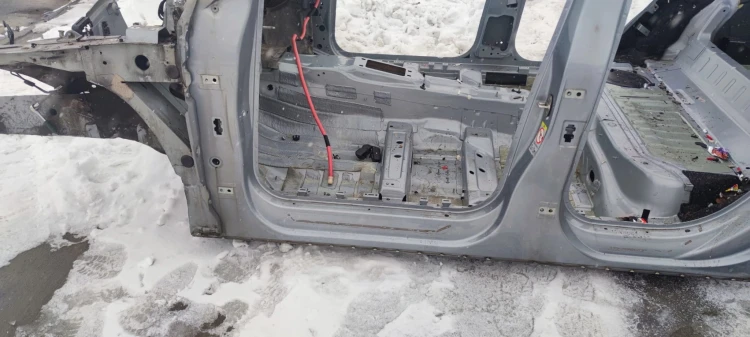 ĆWIARTKA PRÓG BOK LEWA STRONA AUDI Q5 8R 2008-2016