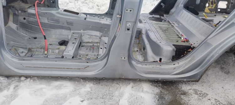ĆWIARTKA PRÓG BOK LEWA STRONA AUDI Q5 8R 2008-2016