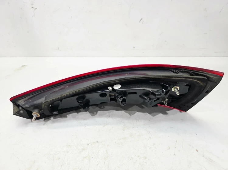 LAMPA LEWY TYŁ LED AUDI Q3 8U 8U0945093H
