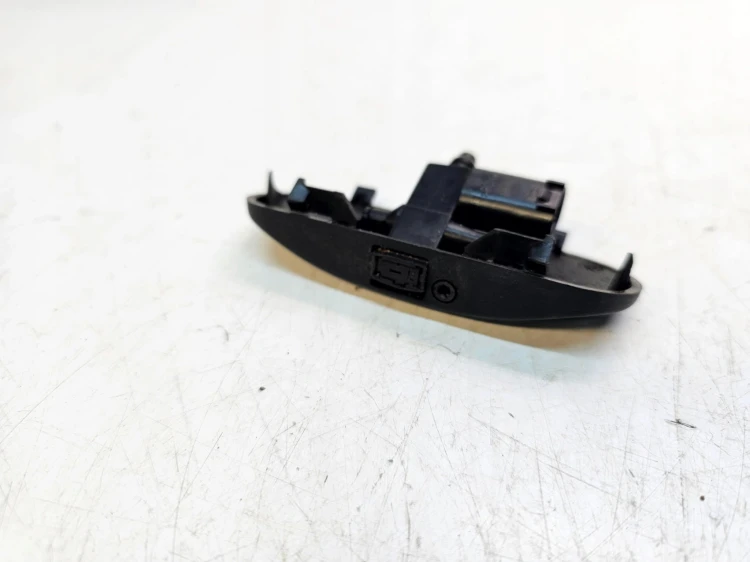 DYSZA SPRYSKIWACZA LEWA AUDI A4 B9 8W0955987A