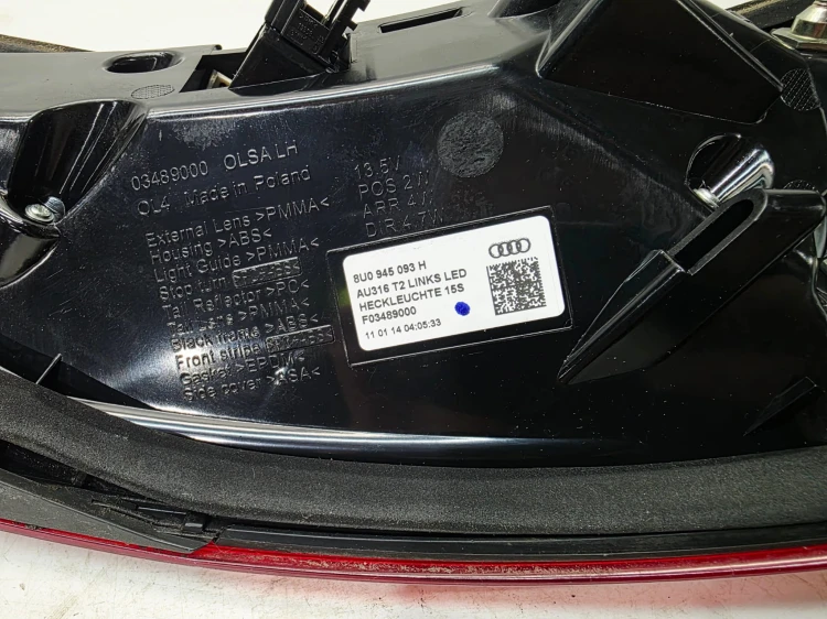 LAMPA LEWY TYŁ LED AUDI Q3 8U 8U0945093H