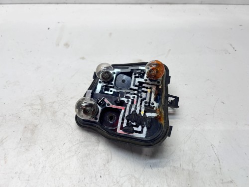 WKŁAD LAMPY PRAWY TYŁ W BŁOTNIK AUDI A3 8P 8P4945258D 5-DRZWI