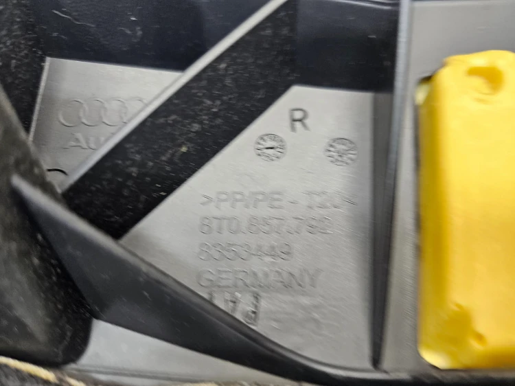 BOCZEK KANAPY PRAWY TYŁ AUDI A4 B8 A5 8T0857792 WELUR