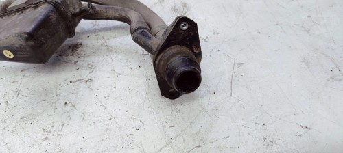 WLEW PŁYNU ŚRODKA REDUKUJĄCEGO AUDI A4 B9 A5 8W0131963A