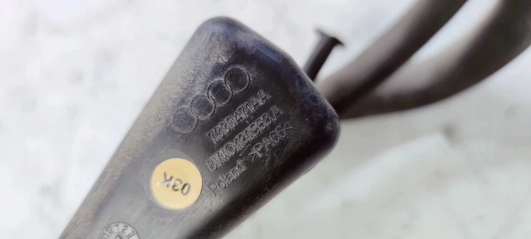 WLEW PŁYNU ŚRODKA REDUKUJĄCEGO AUDI A4 B9 A5 8W0131963A