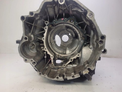 OBUDOWA SKRZYNI BIEGÓW JQL AUDI A4 A6 01T301103B