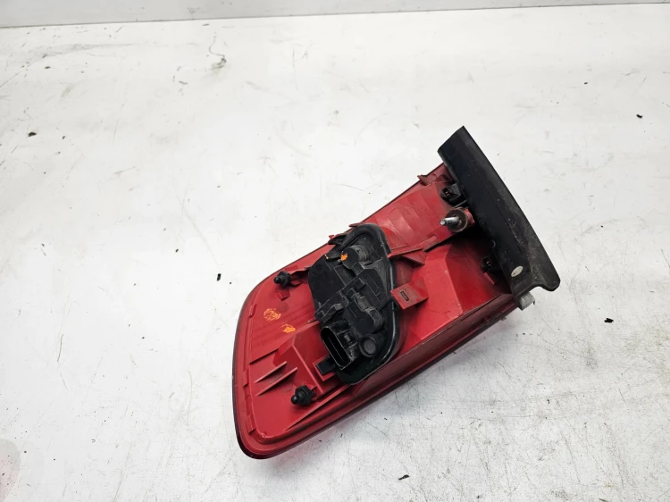 LAMPA LEWY TYŁ W BŁOTNIK LED AUDI A6 C6 4F9945095B ORYGINAŁ