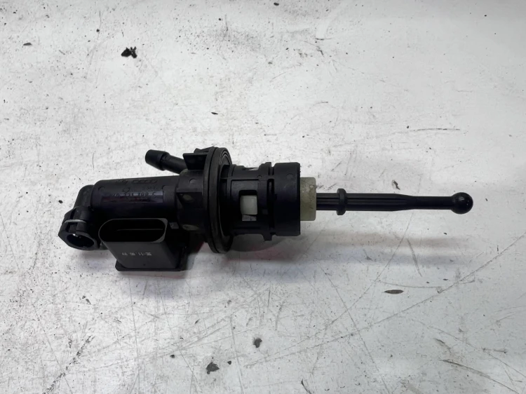 POMPKA POMPA SPRZĘGŁA AUDI VW SEAT 1K0721388S