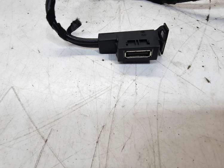 WIĄZKA KABEL AMI MMI 3G AUDI A4 A5 A6 C7 A7 Q5 Q3 4F0035727