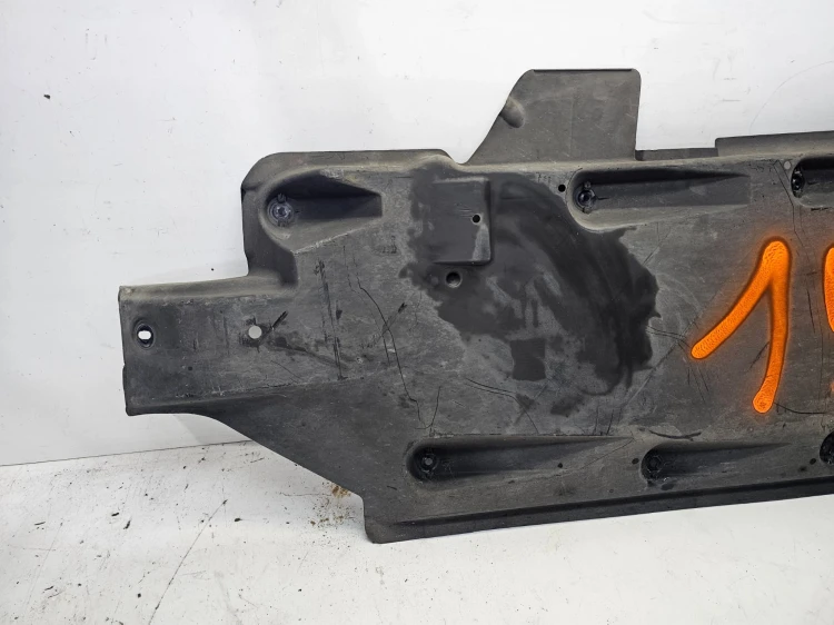 OSŁONA PŁYTA PODWOZIA PRAWA AUDI A1 VW 6R0825202 19/26